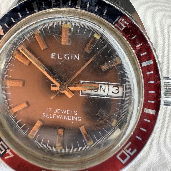 1960s ELGIN Diver Automatic Wristwatch 17 Jewels Day/Date Pepsi Bezel main image 15
